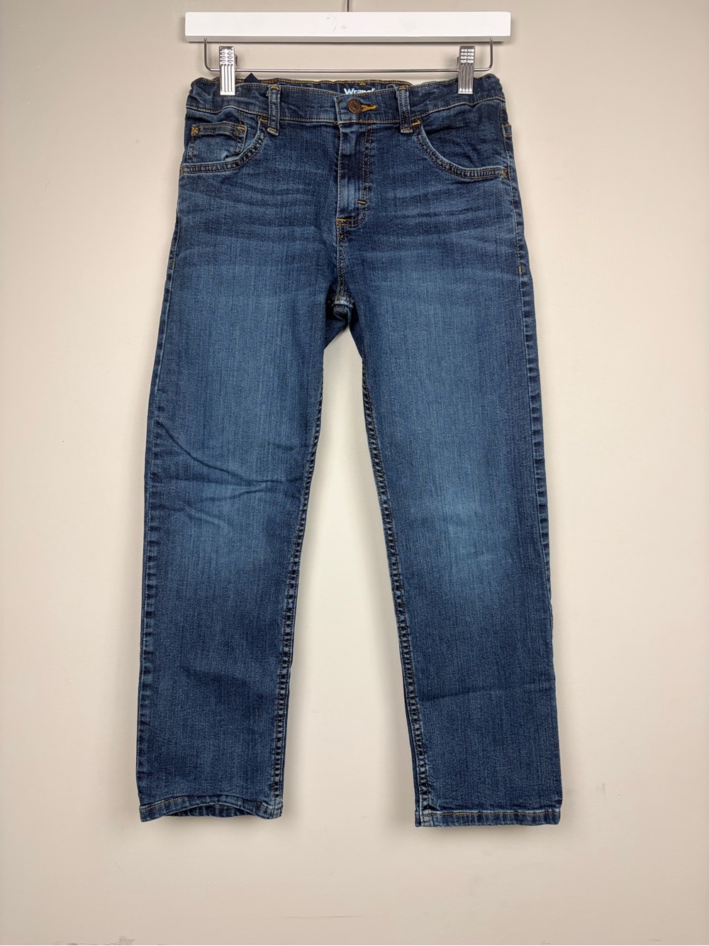 Wrangler Classic Straight Jeans Boys 12 Husky Medium Wash Stretch Denim‎